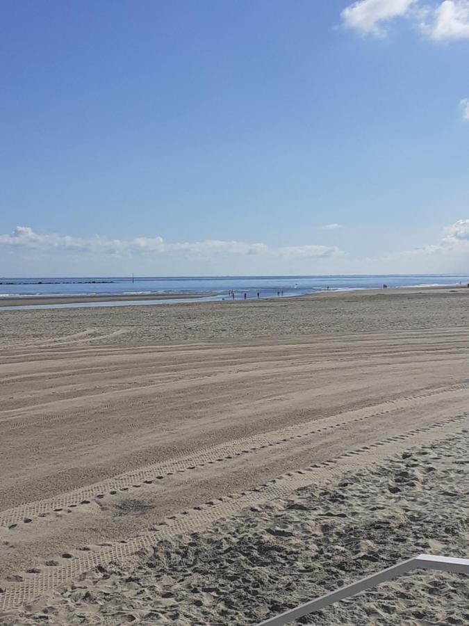 Appartement Avec Vue Superbe Sur La Mer Dunkirk Exteriör bild