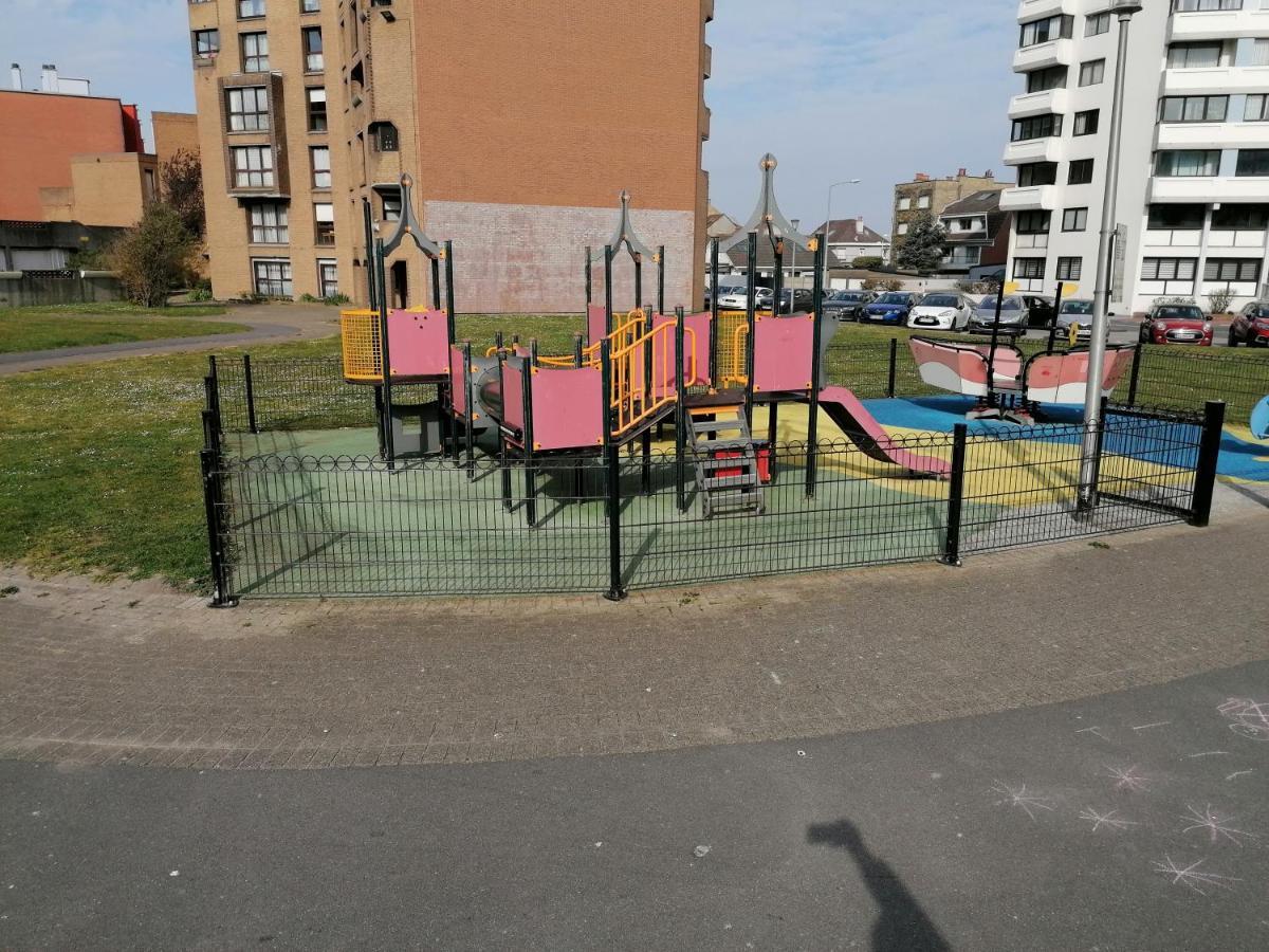Appartement Avec Vue Superbe Sur La Mer Dunkirk Exteriör bild